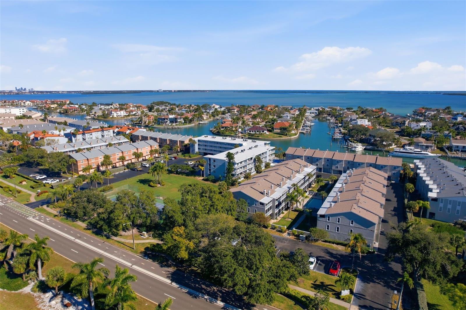 719 PINELLAS BAYWAY S #305