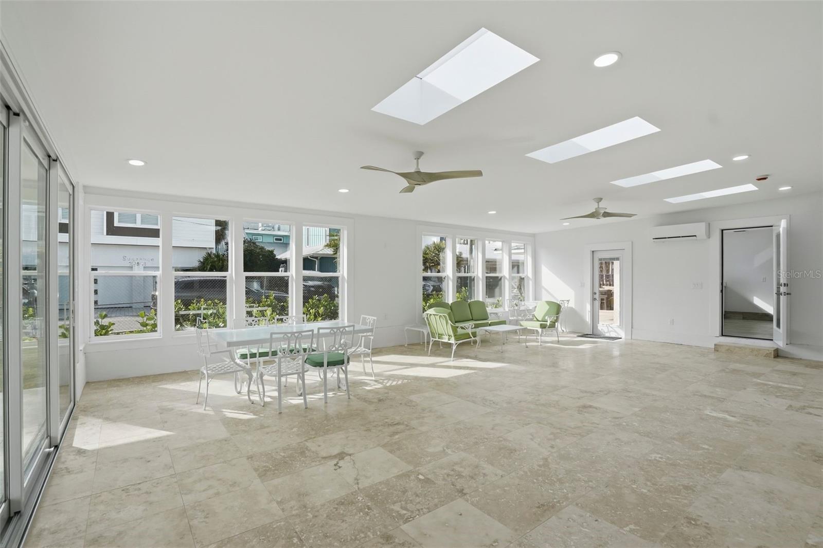 2906 PASS A GRILLE WAY