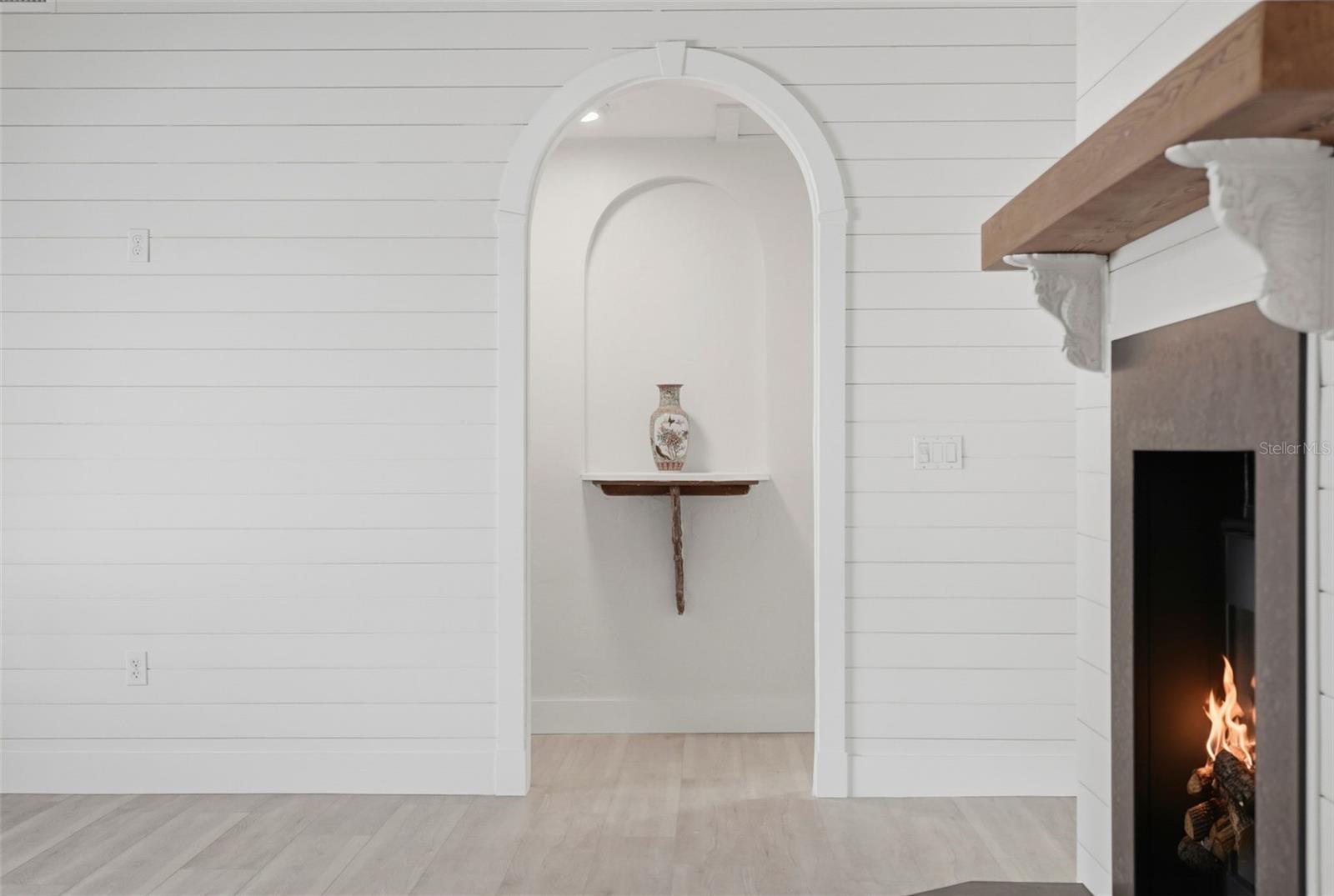 2906 PASS A GRILLE WAY