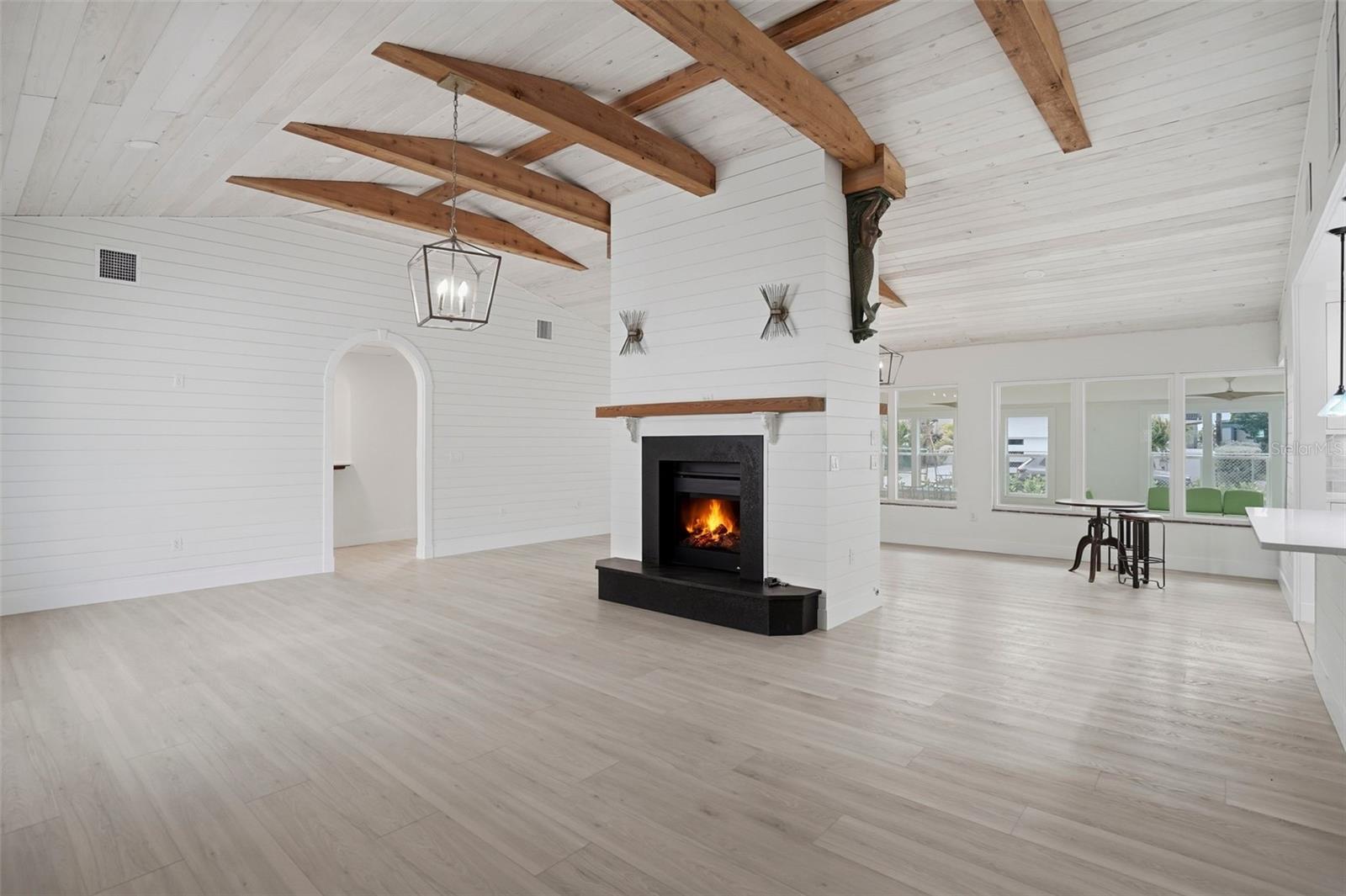 2906 PASS A GRILLE WAY