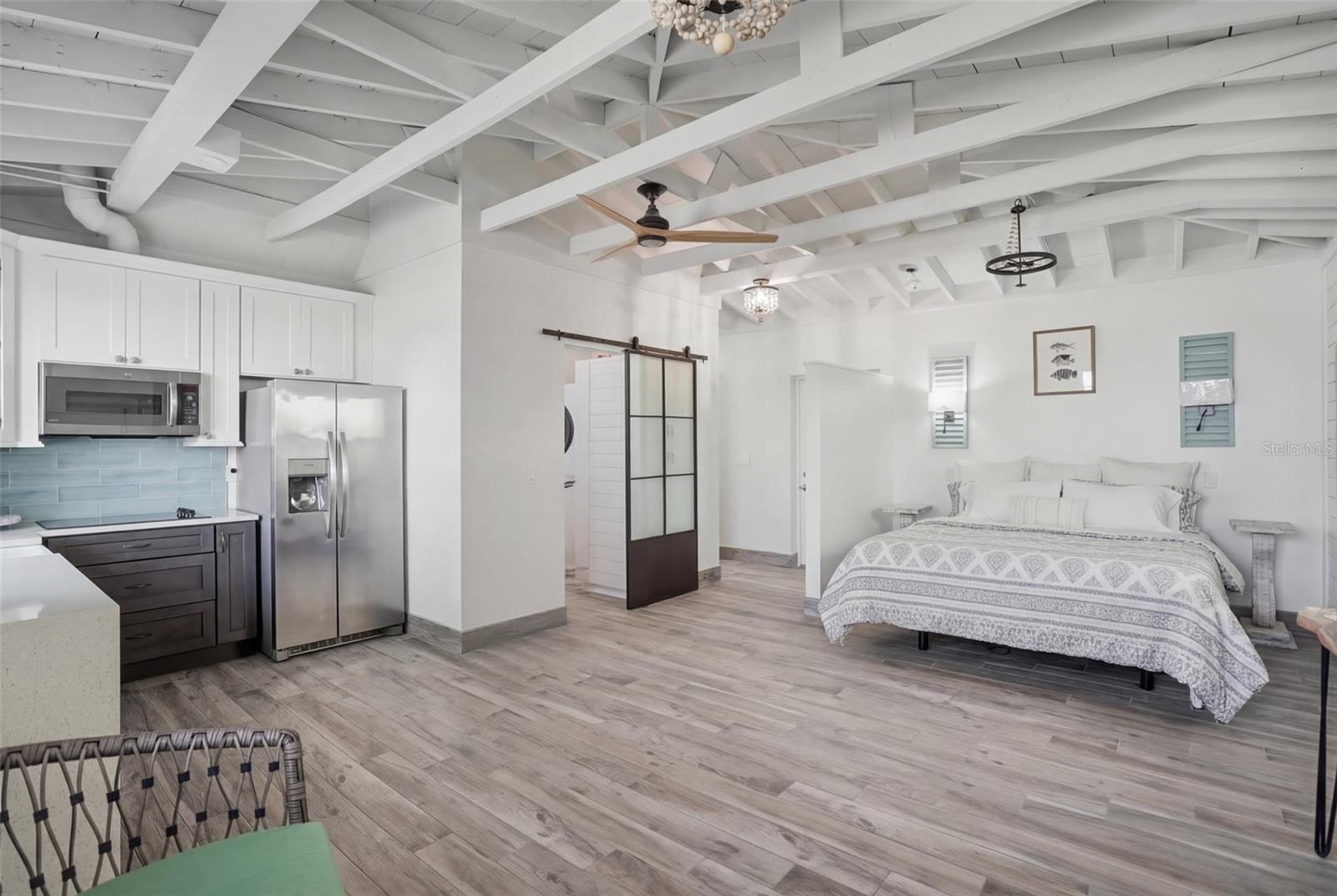 2906 PASS A GRILLE WAY