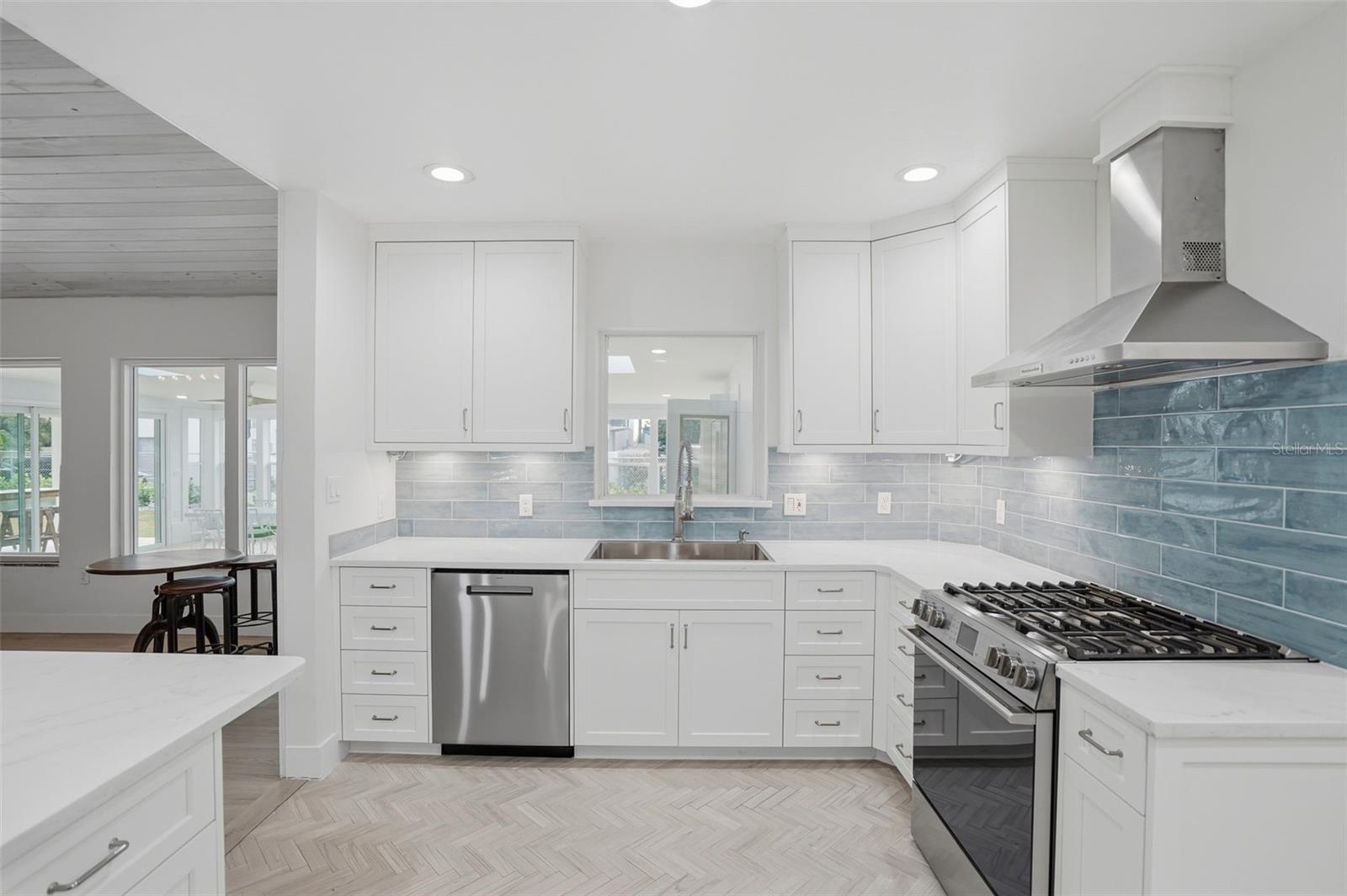 2906 PASS A GRILLE WAY