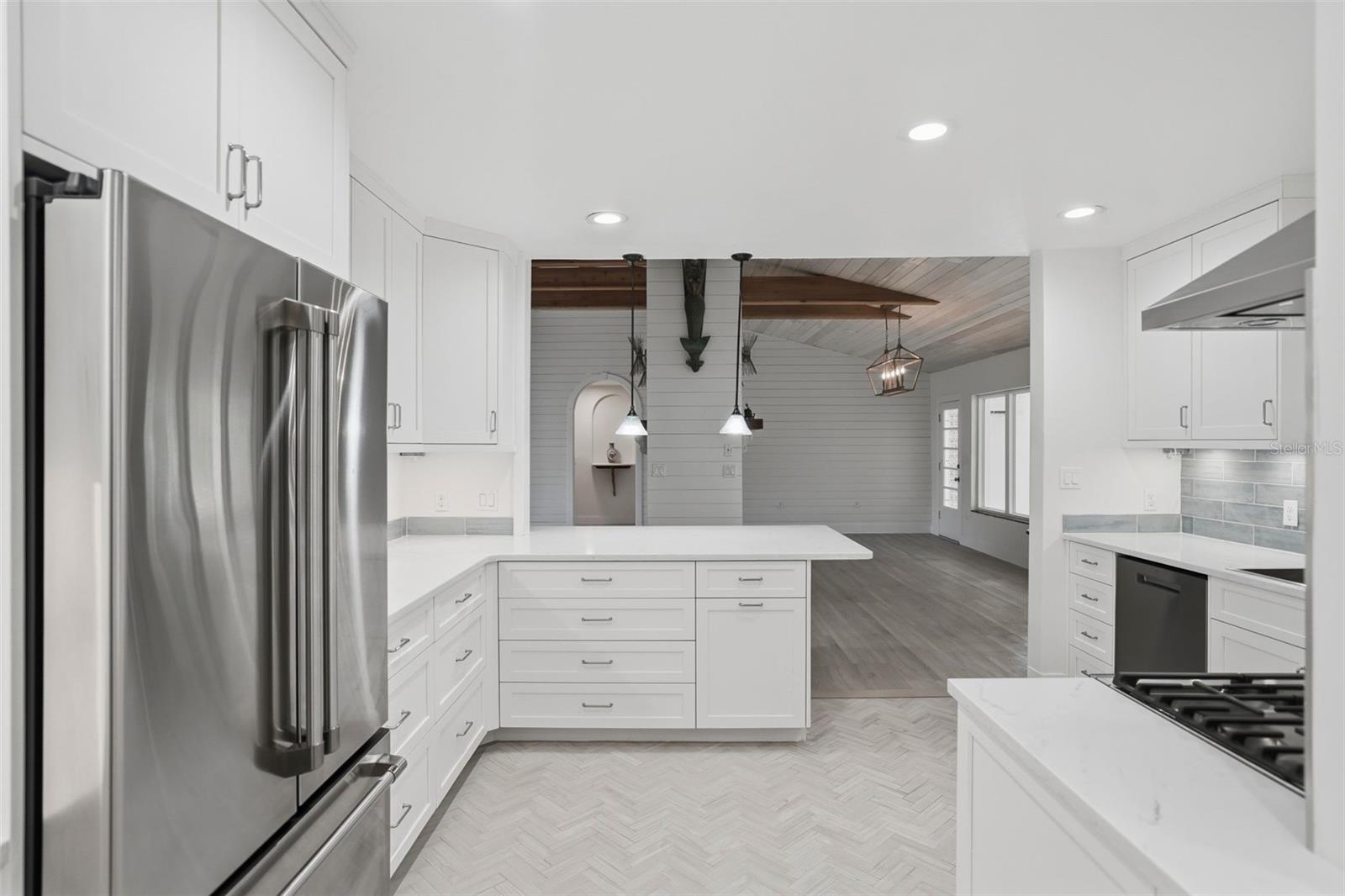 2906 PASS A GRILLE WAY