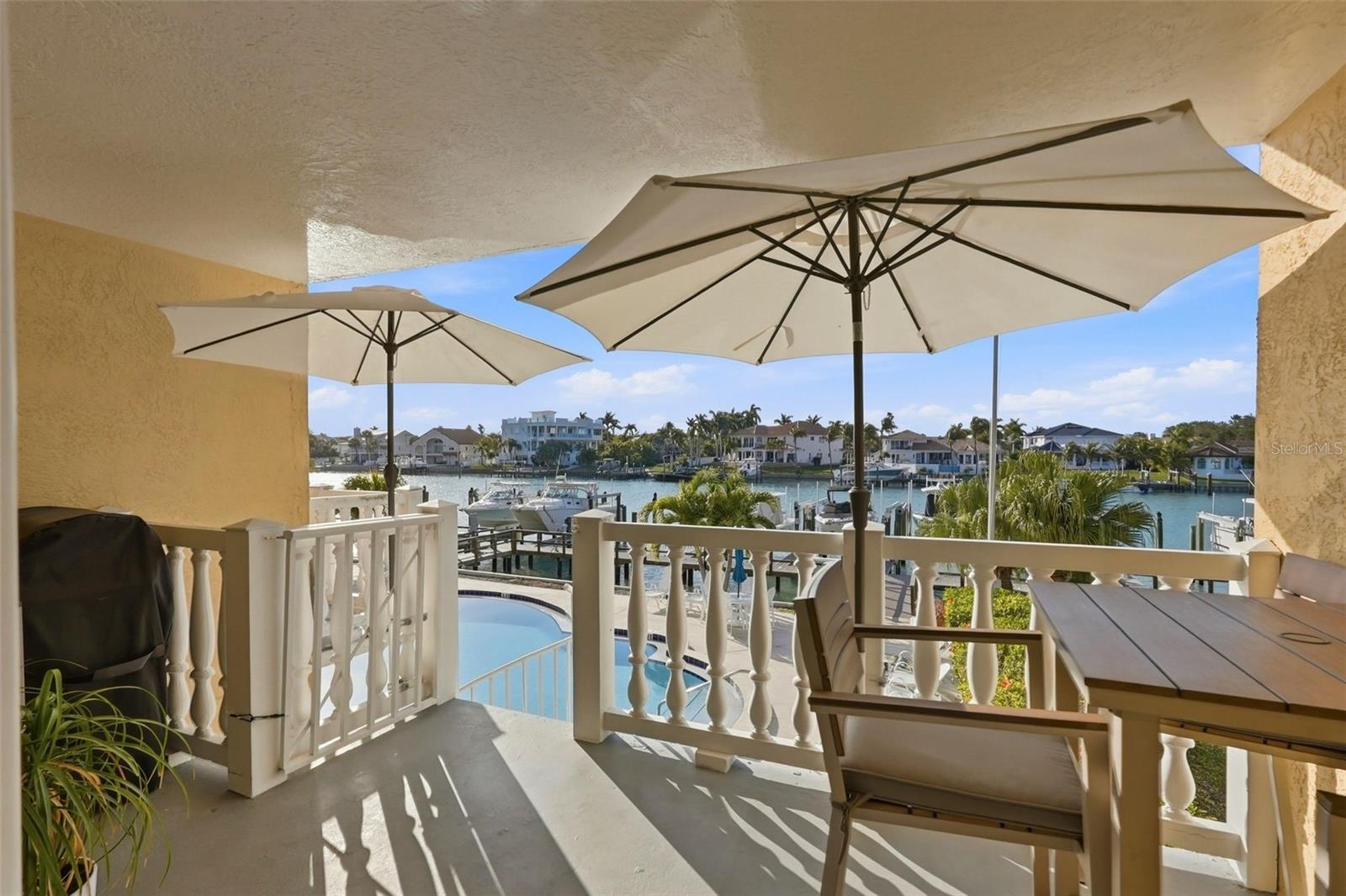 544 PINELLAS BAYWAY S #TH13