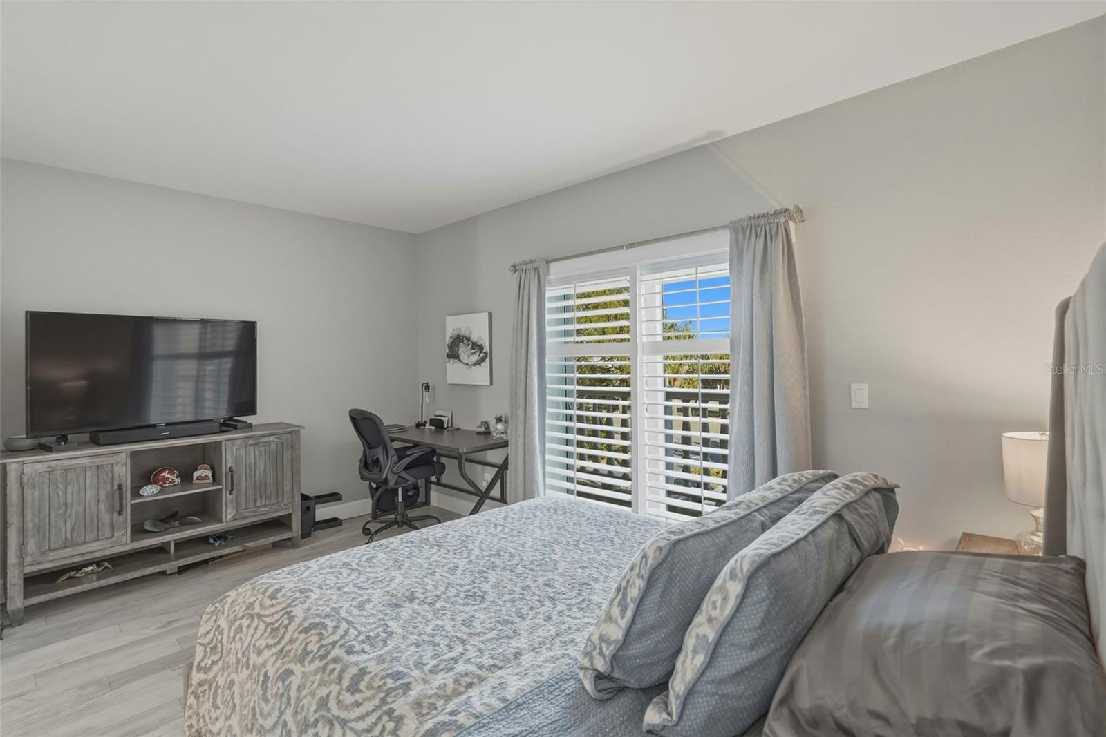 544 PINELLAS BAYWAY S #TH13