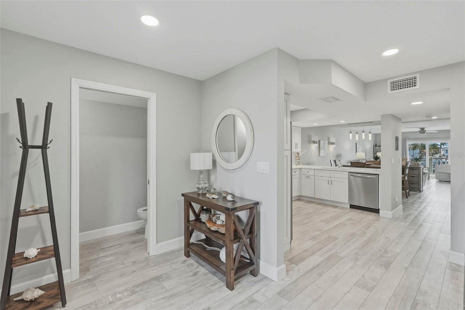 544 PINELLAS BAYWAY S #TH13