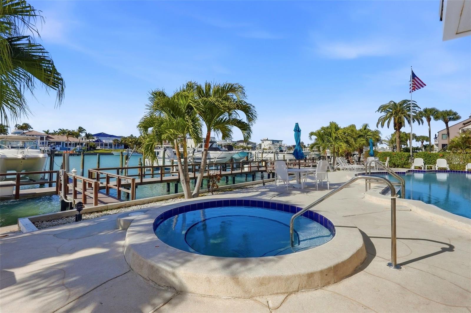 544 PINELLAS BAYWAY S #TH13