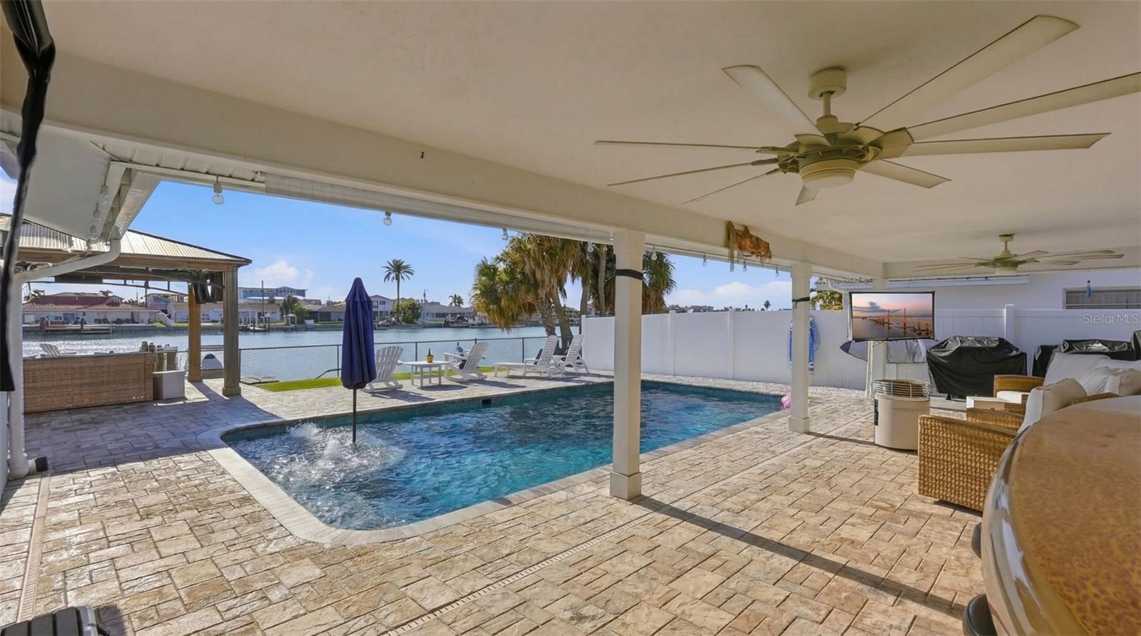 6420 3RD PALM PT