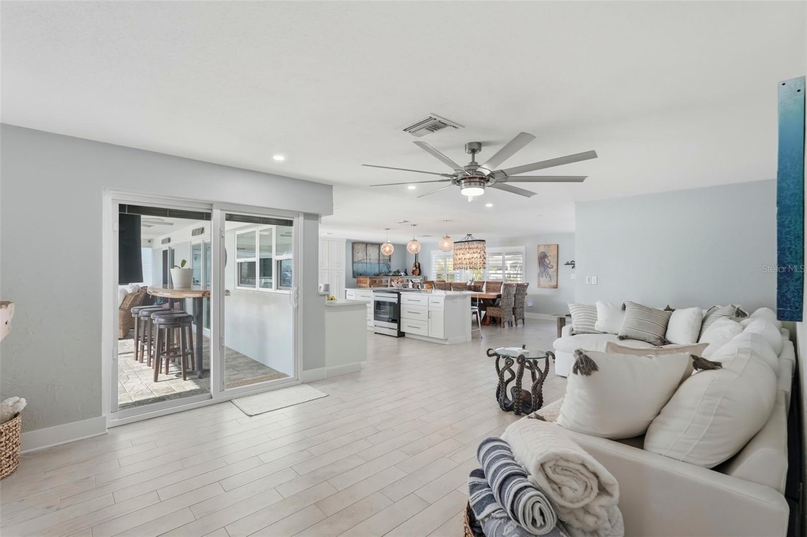 6420 3RD PALM PT