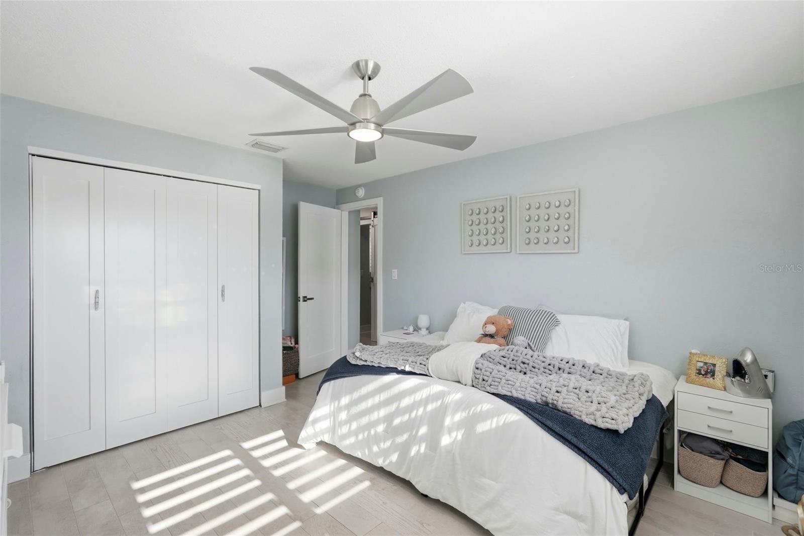 6420 3RD PALM PT