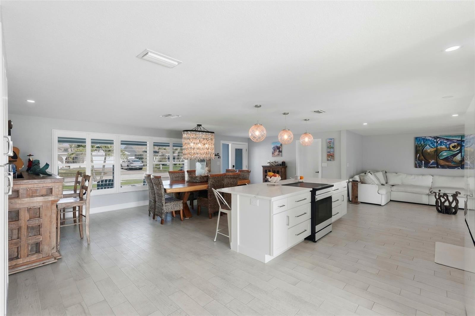 6420 3RD PALM PT