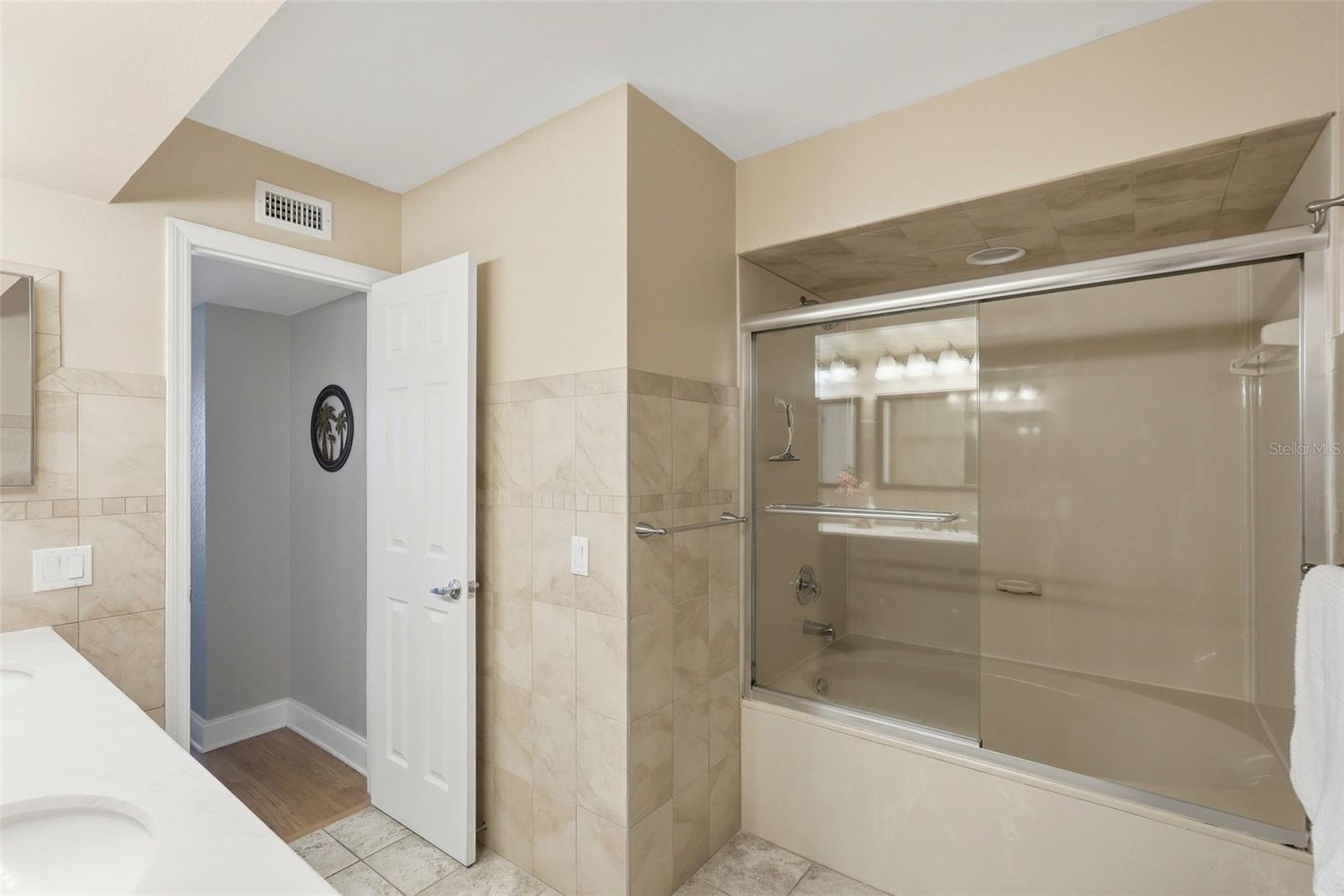 5801 BAHIA DEL MAR CIR #410
