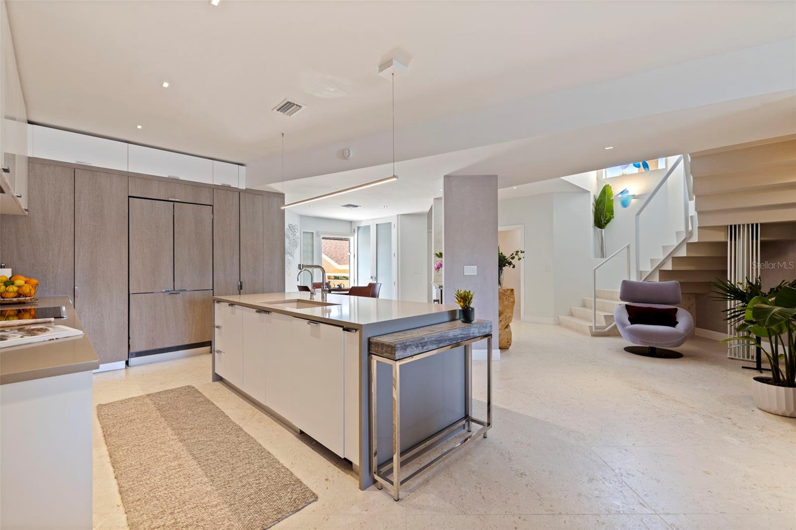 722 PINELLAS BAYWAY S #104