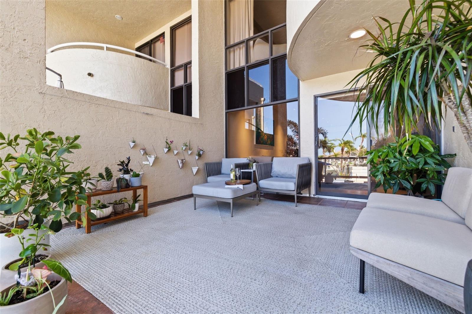 722 PINELLAS BAYWAY S #104