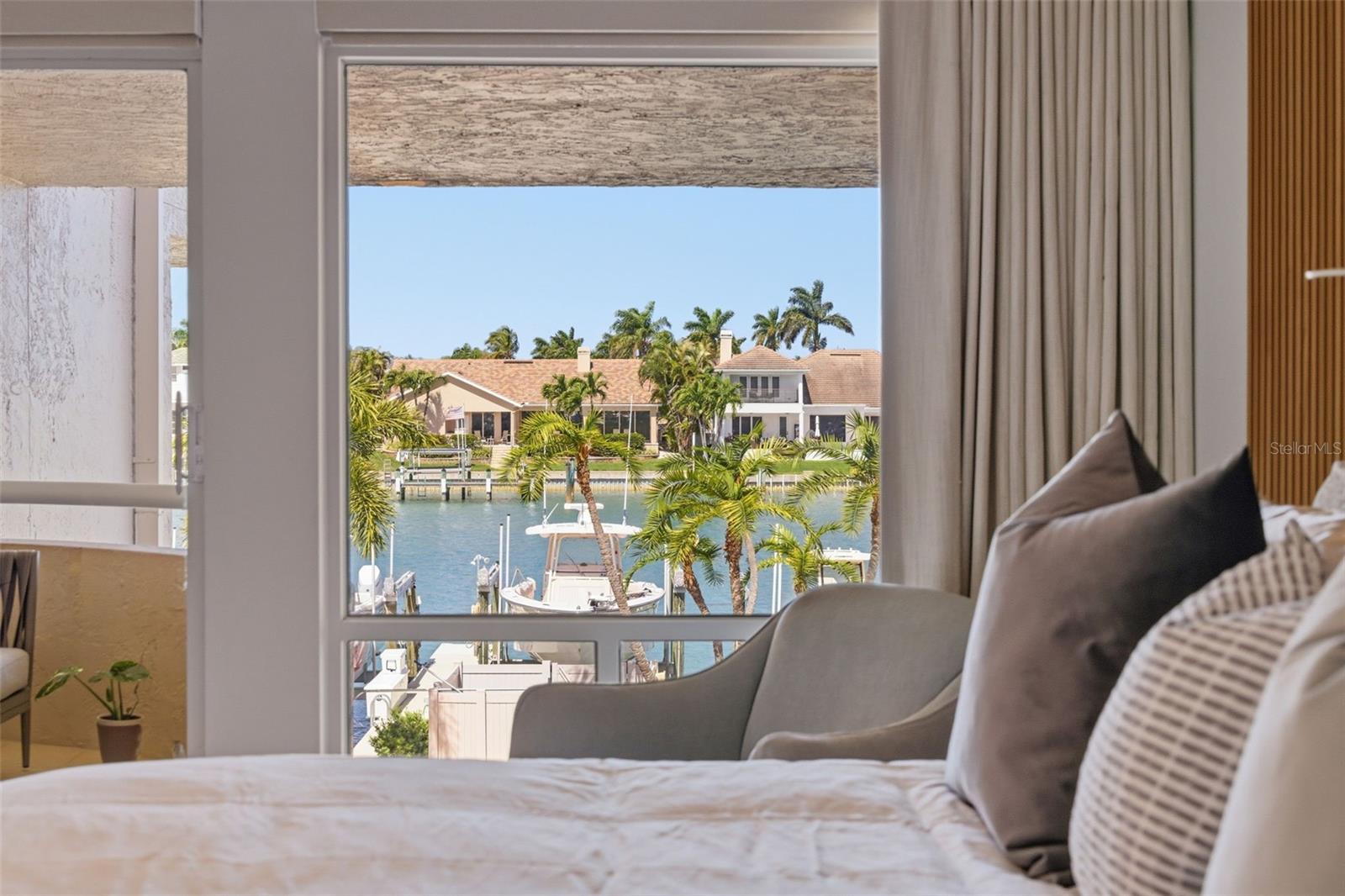 722 PINELLAS BAYWAY S #104