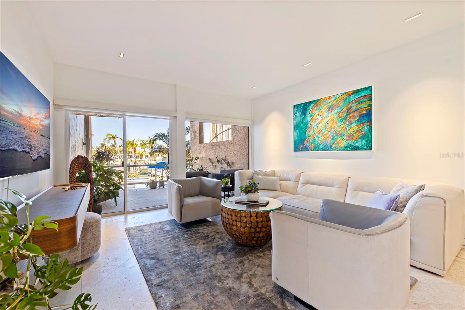 722 PINELLAS BAYWAY S #104