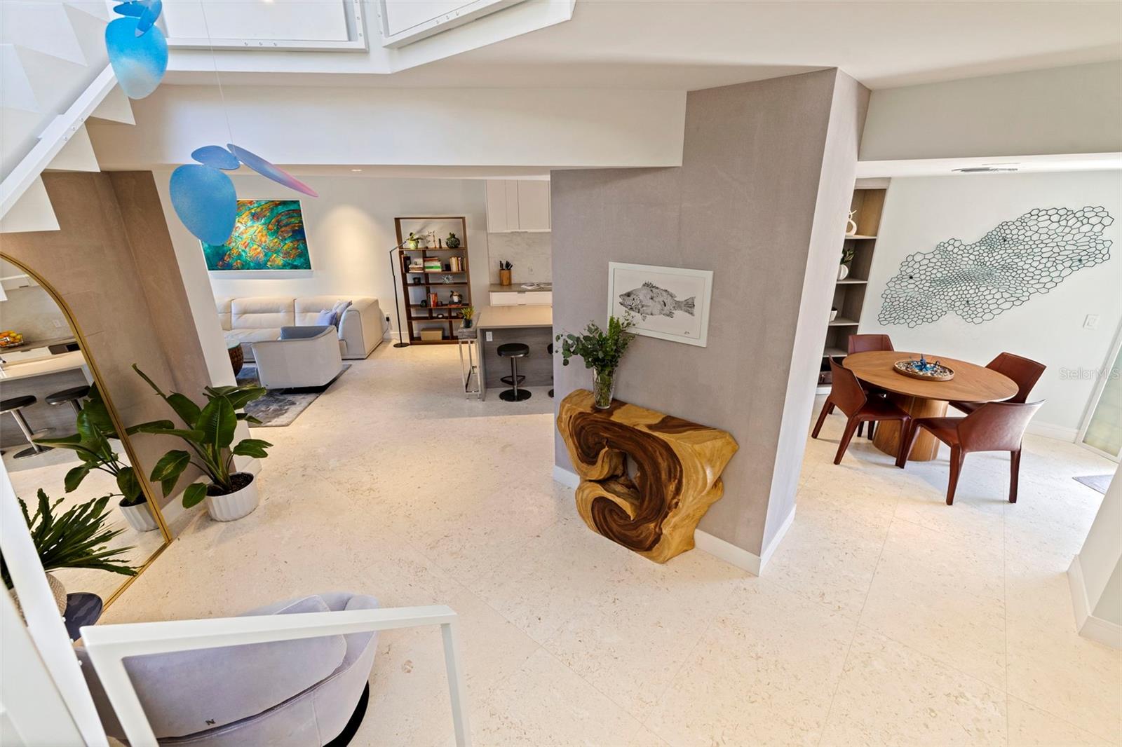 722 PINELLAS BAYWAY S #104