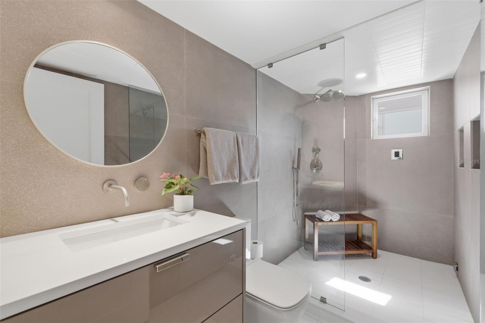 722 PINELLAS BAYWAY S #104