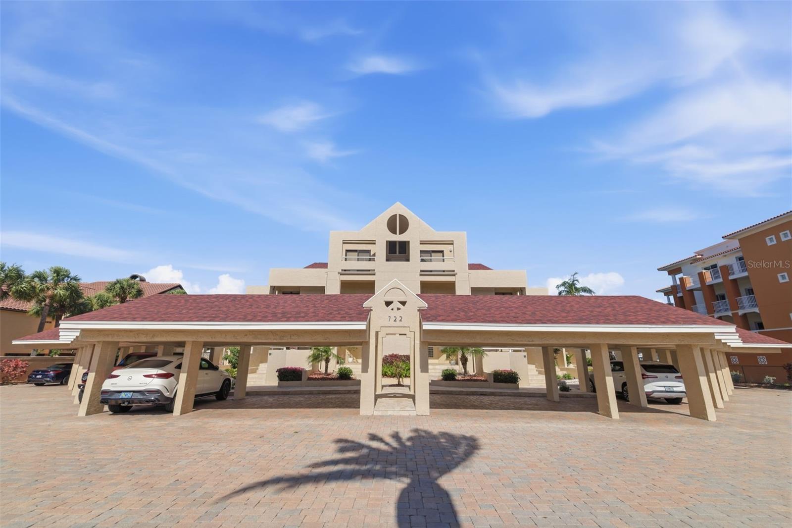 722 PINELLAS BAYWAY S #104