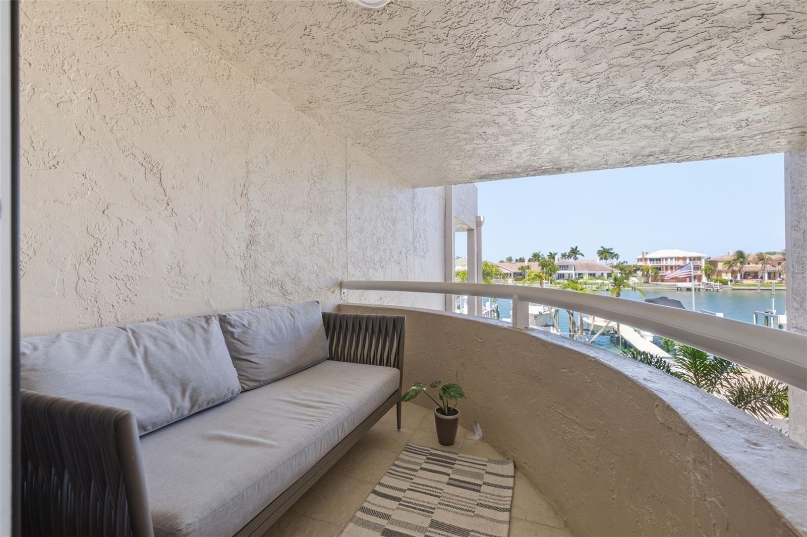 722 PINELLAS BAYWAY S #104