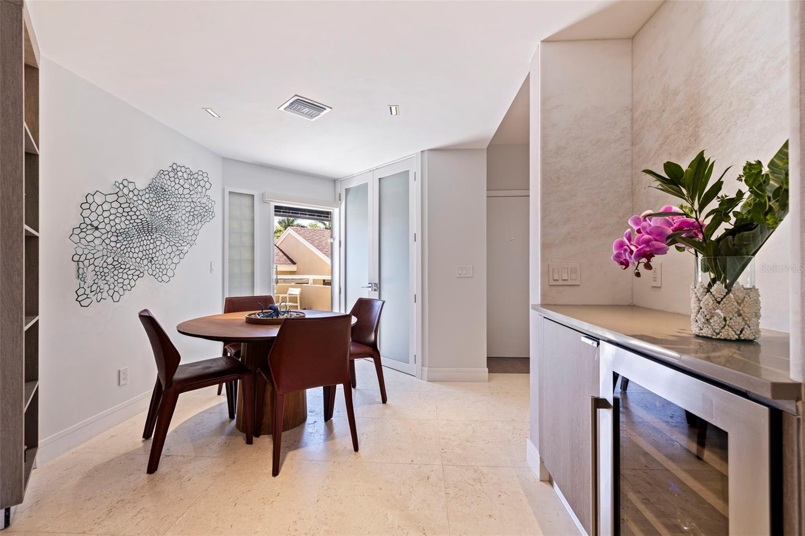 722 PINELLAS BAYWAY S #104