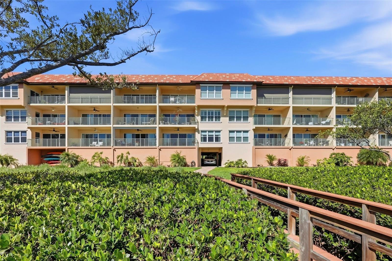 1695 PINELLAS BAYWAY S #E4