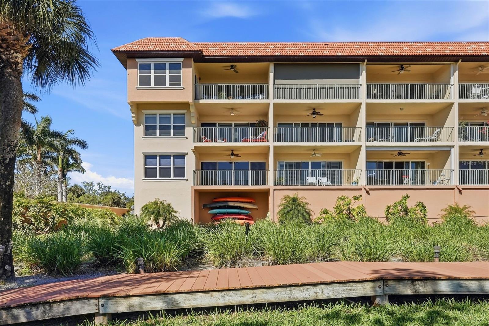 1695 PINELLAS BAYWAY S #E4