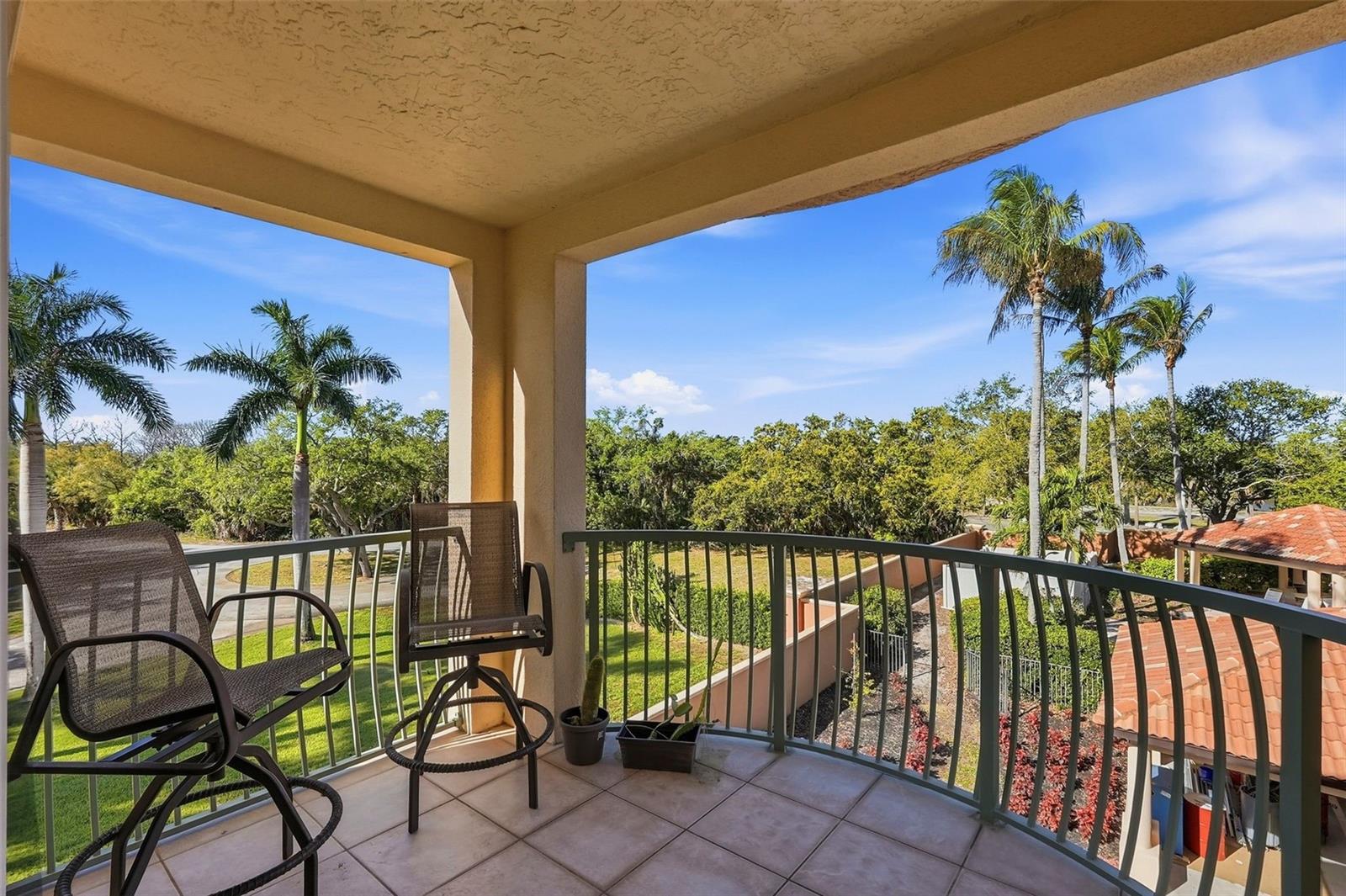 1695 PINELLAS BAYWAY S #E4