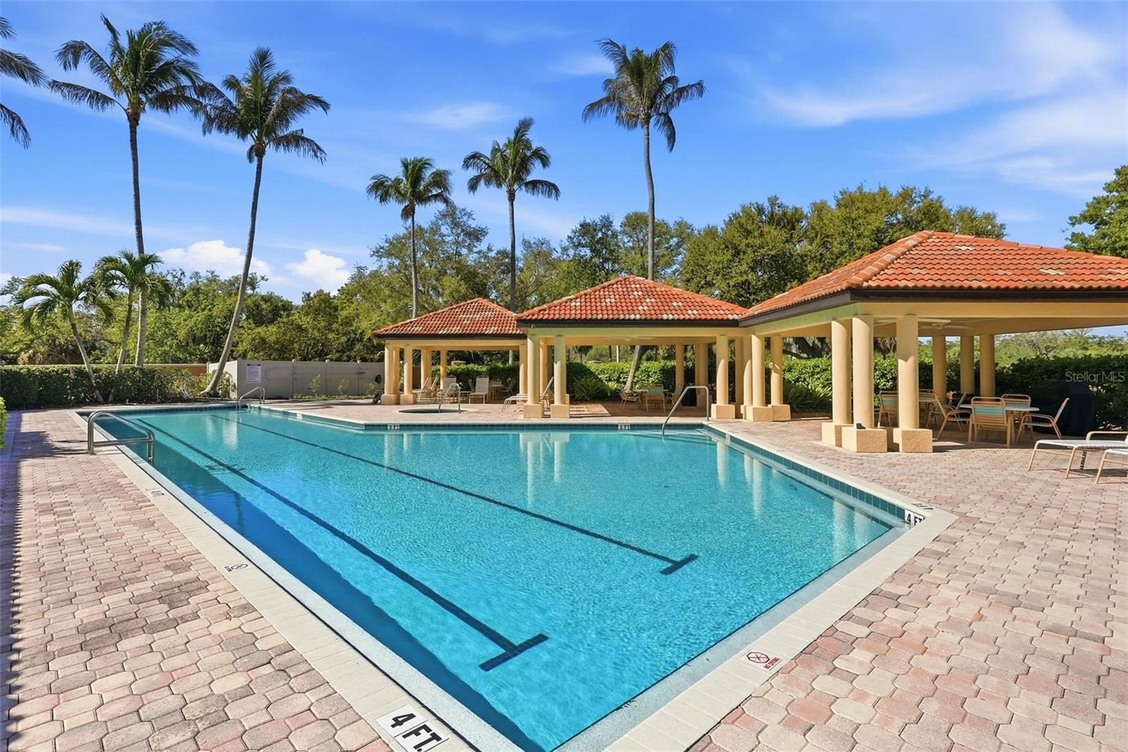 1695 PINELLAS BAYWAY S #E4