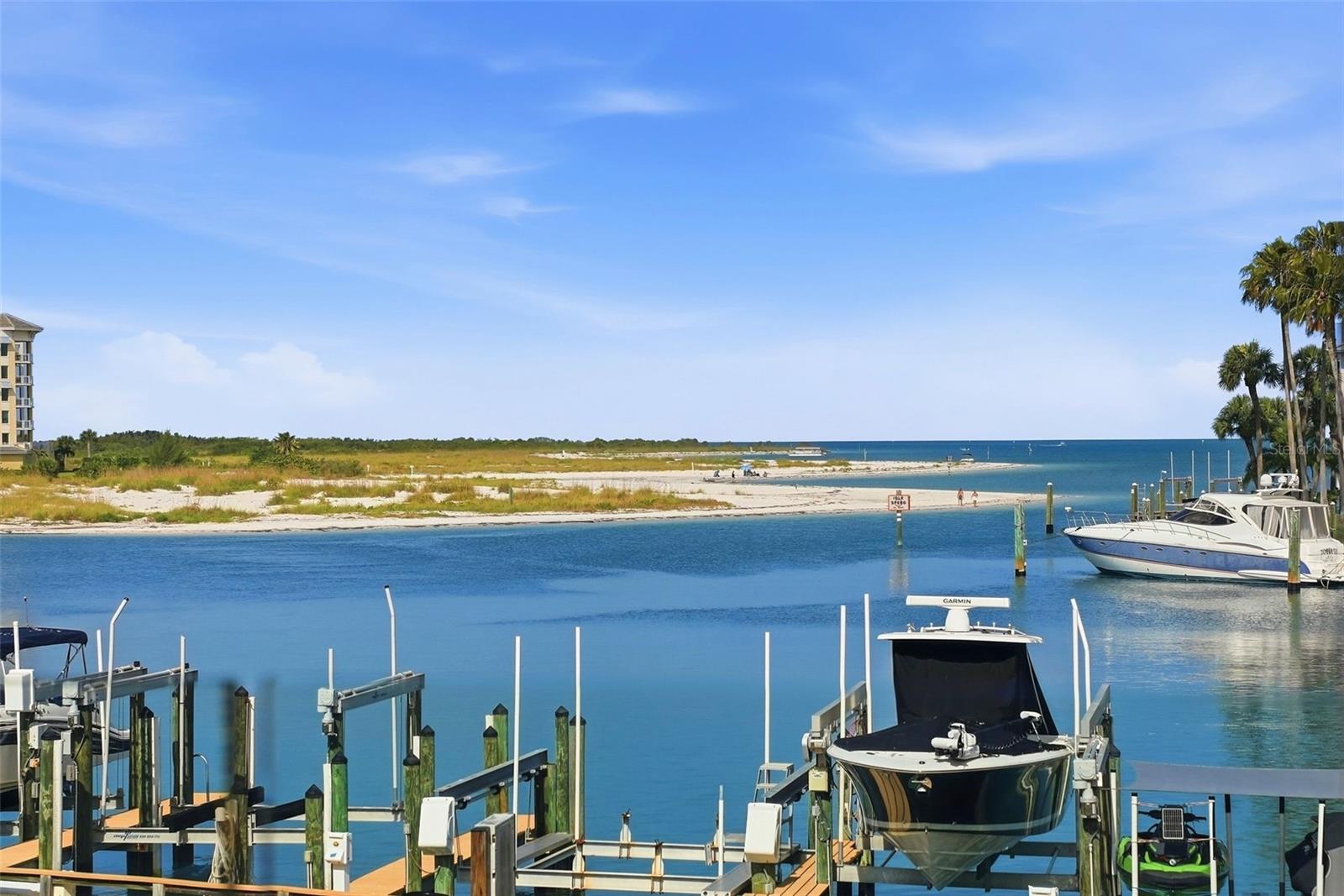 1060 PINELLAS BAYWAY S #204