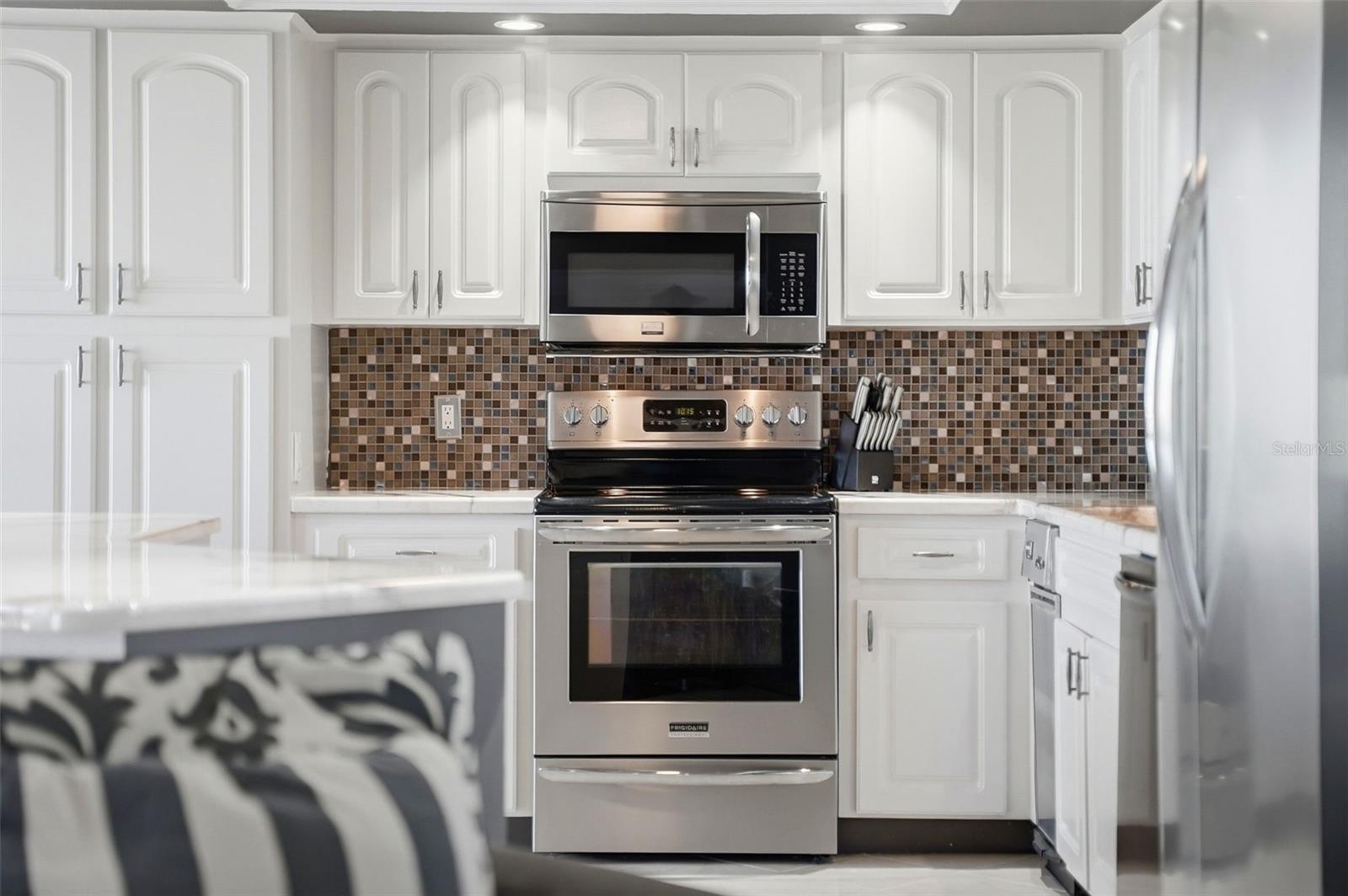 1060 PINELLAS BAYWAY S #204