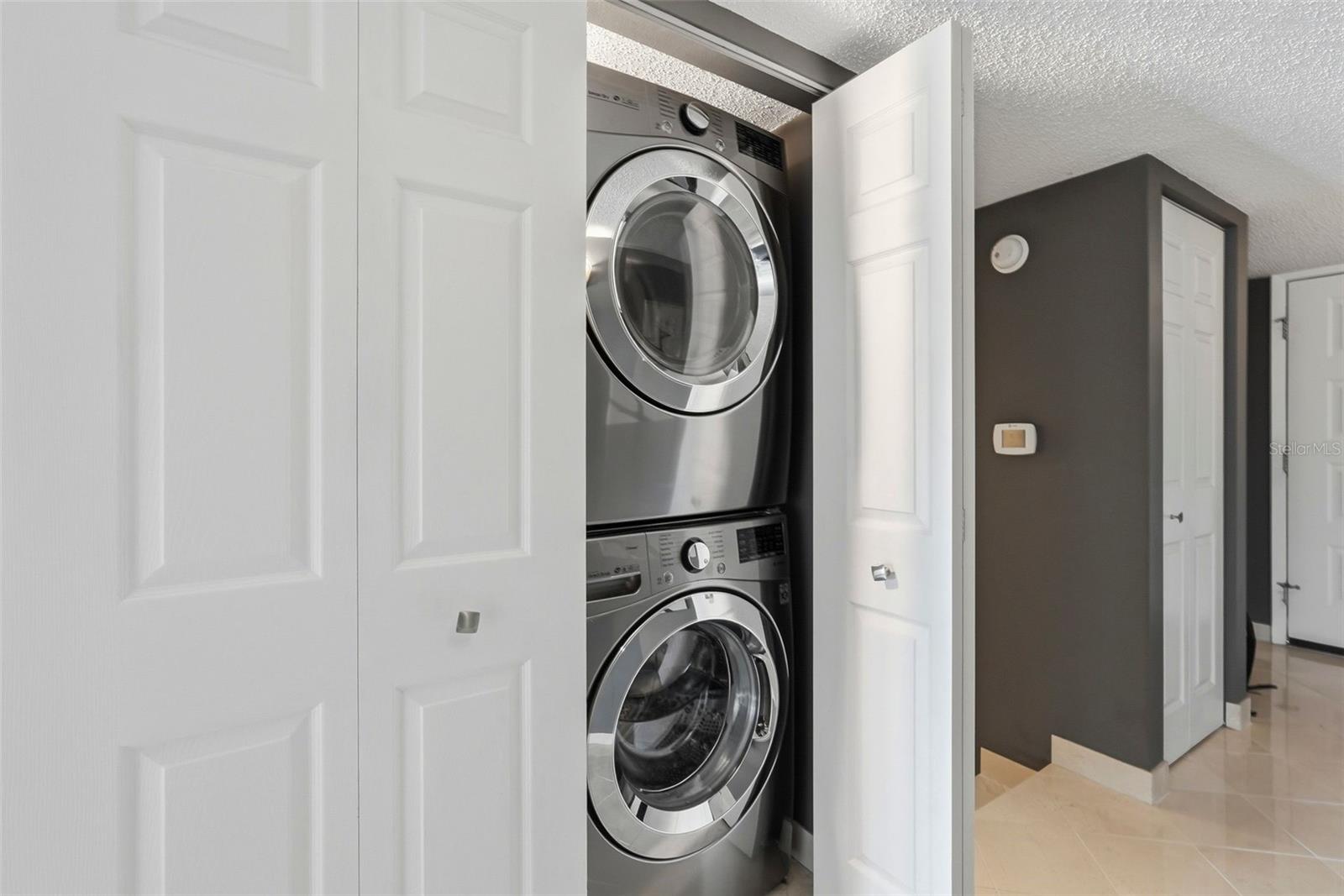 1060 PINELLAS BAYWAY S #204