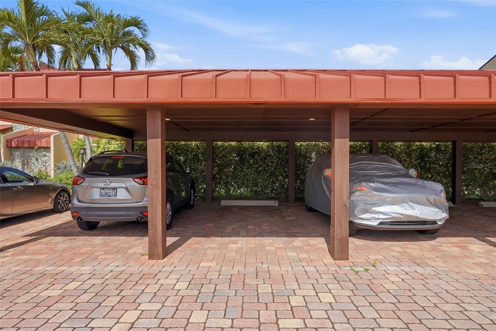 1060 PINELLAS BAYWAY S #204