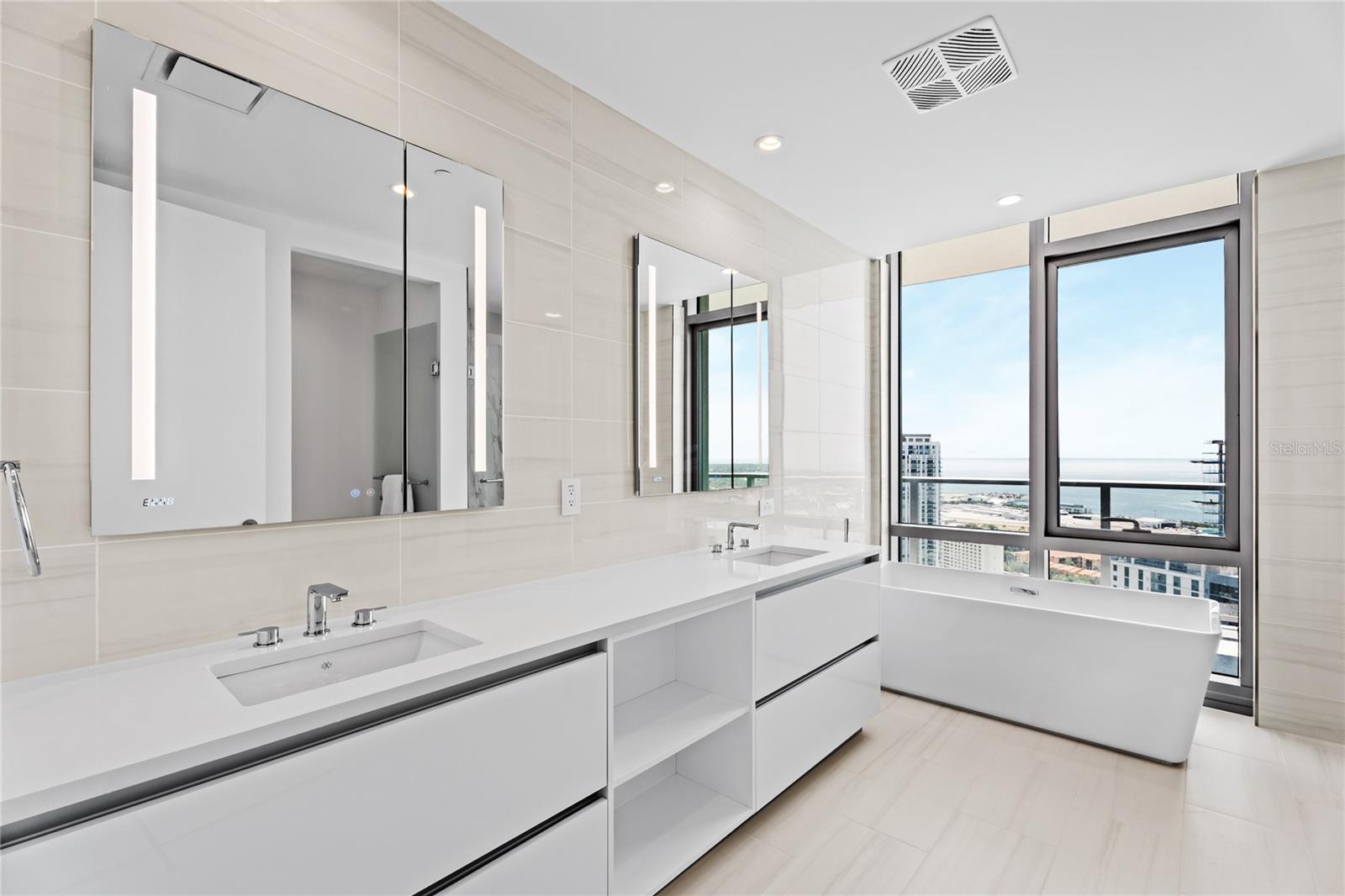 400 CENTRAL AVE #3107