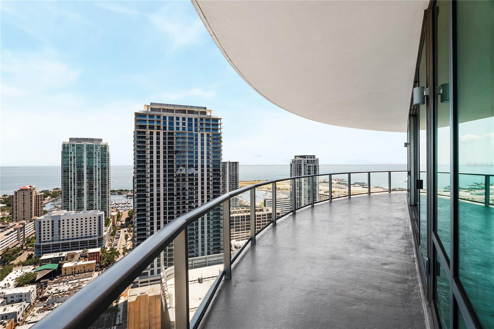 400 CENTRAL AVE #3107