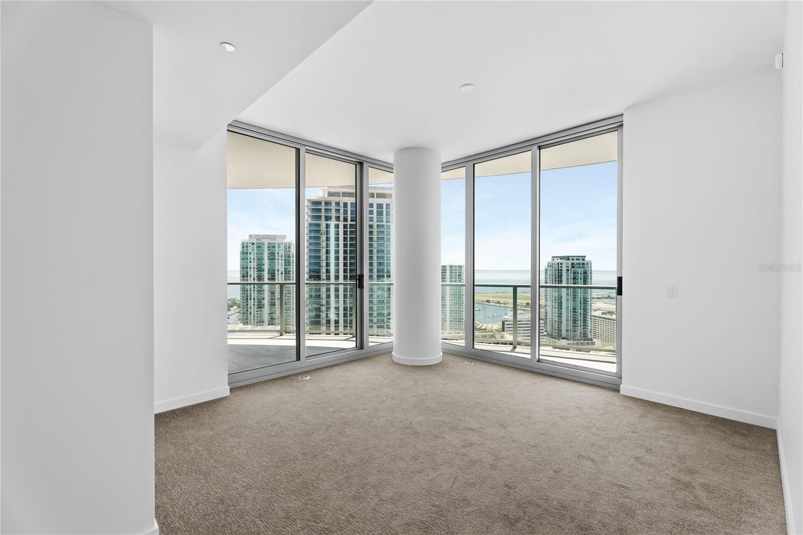 400 CENTRAL AVE #3107