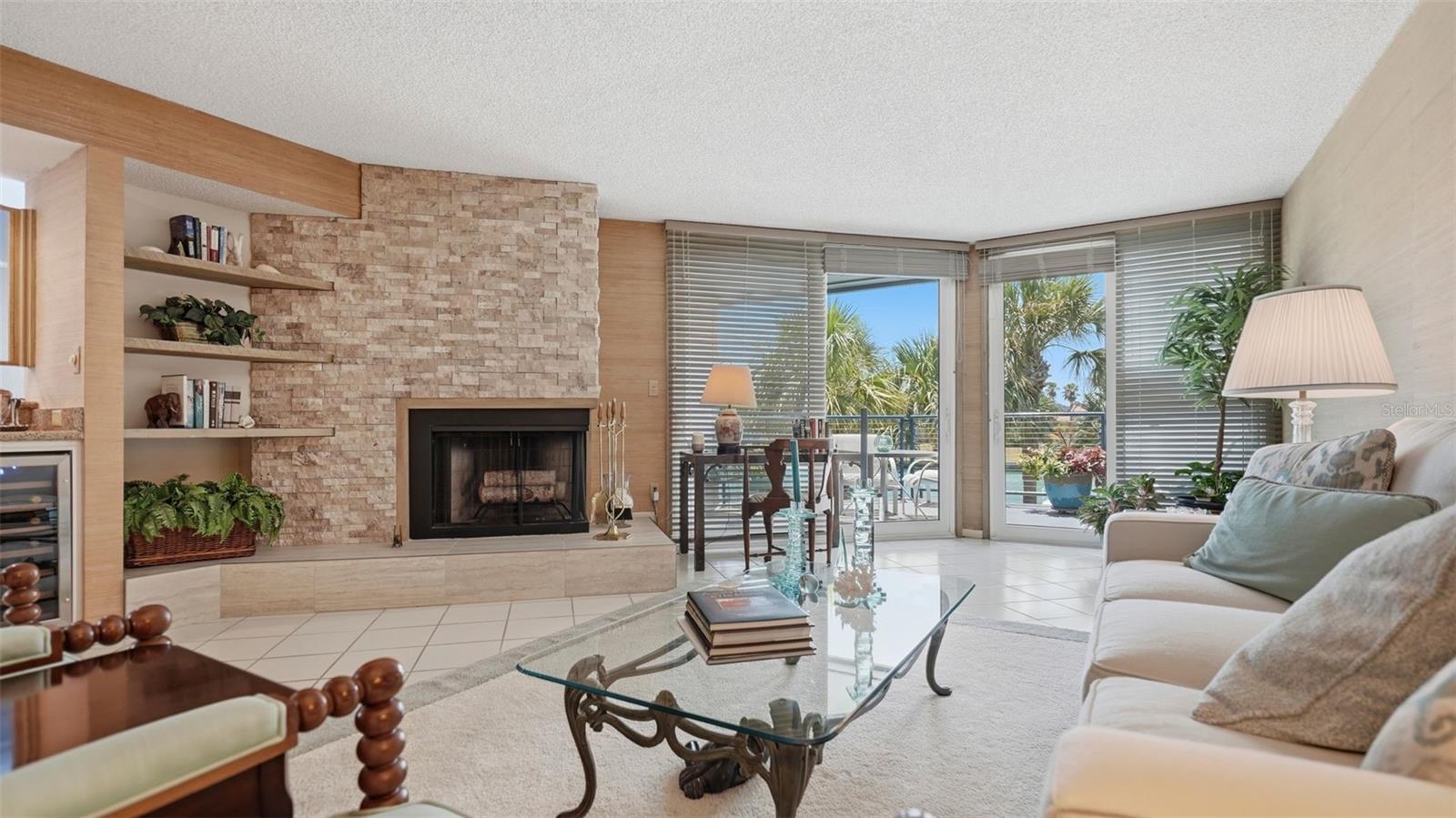 910 PINELLAS BAYWAY S #201