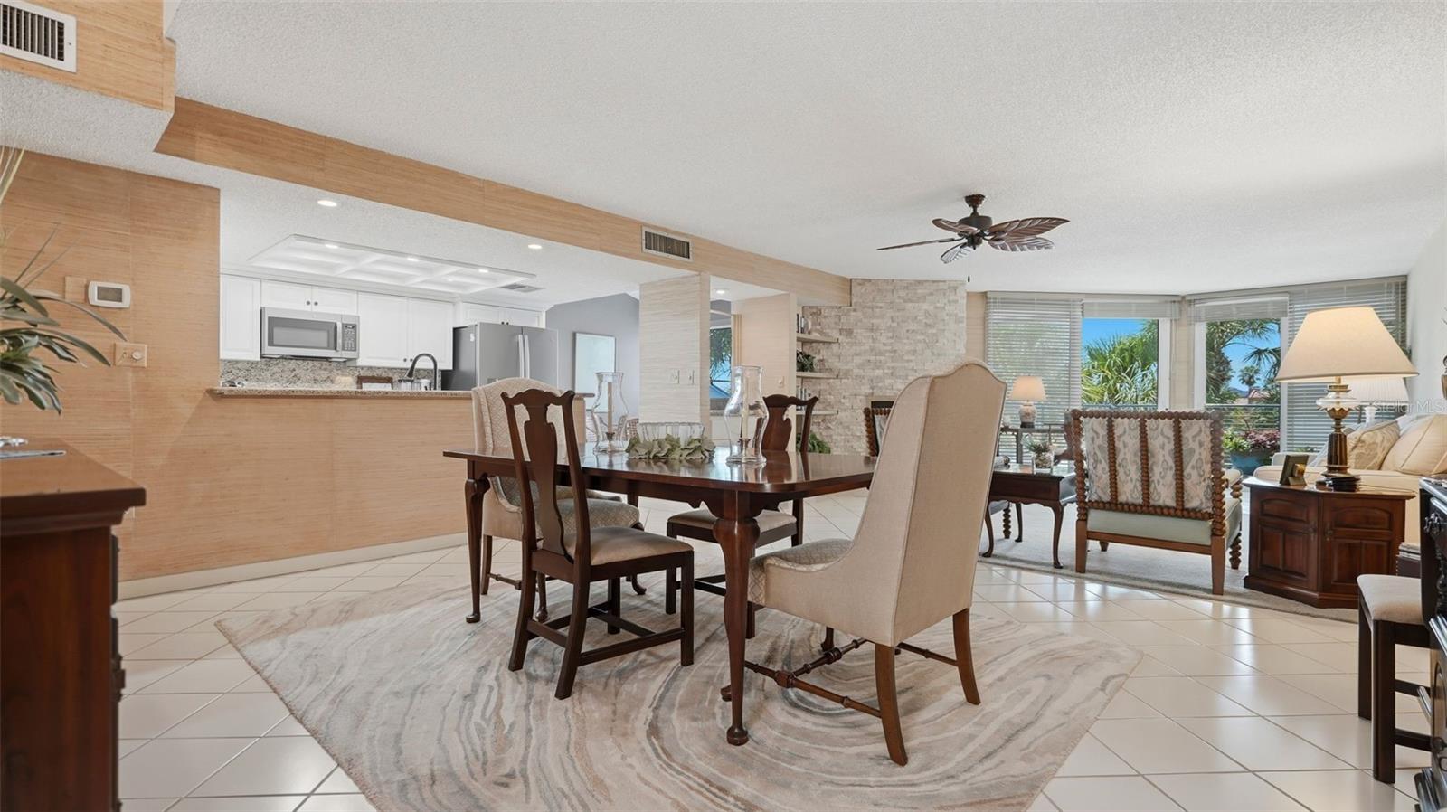 910 PINELLAS BAYWAY S #201
