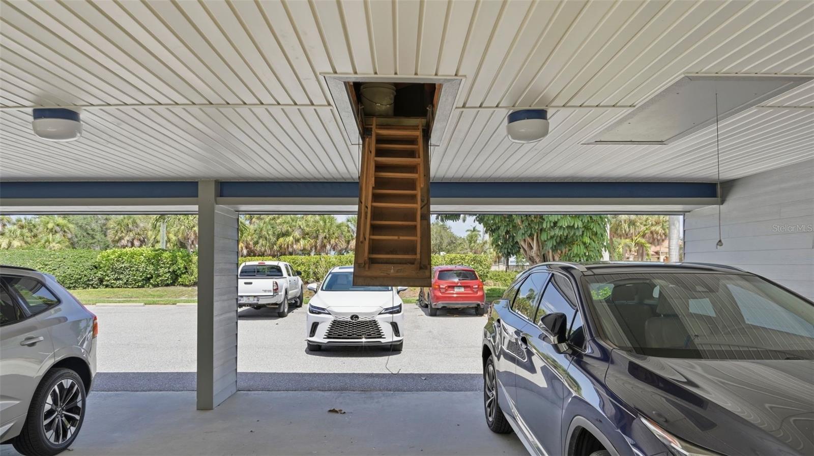 910 PINELLAS BAYWAY S #201