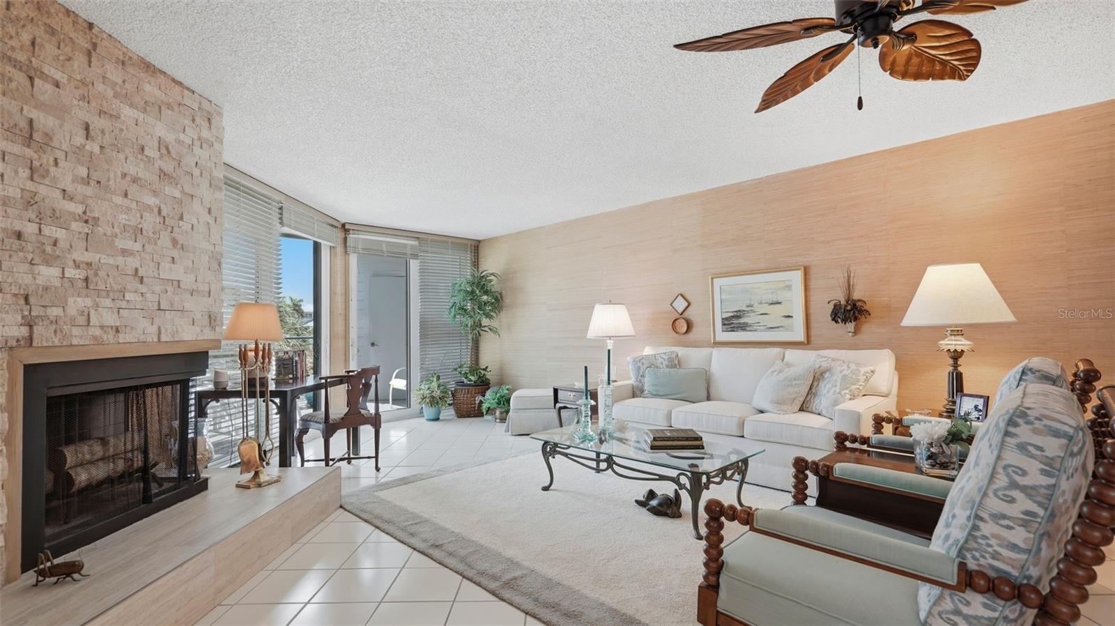910 PINELLAS BAYWAY S #201