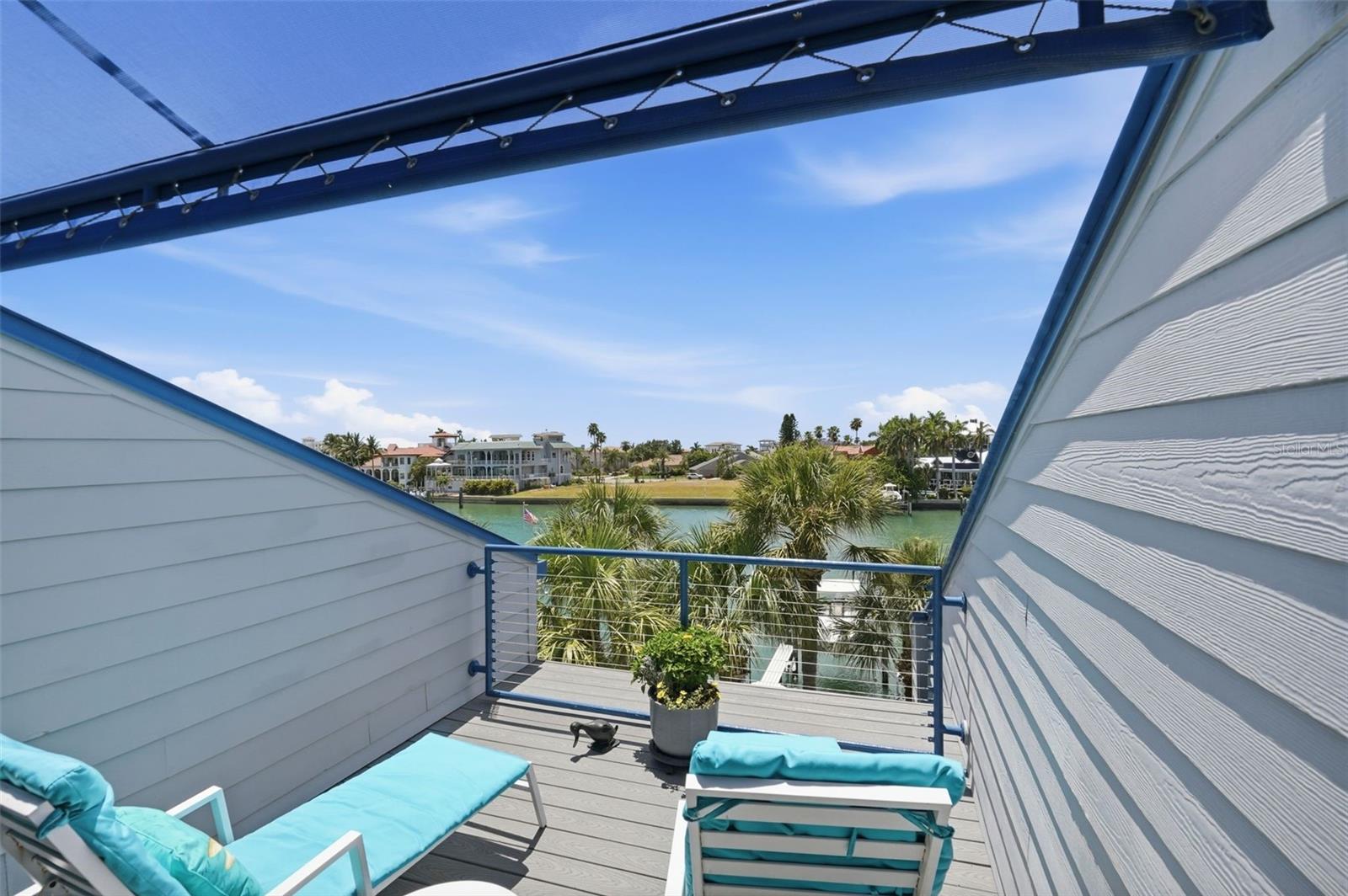 910 PINELLAS BAYWAY S #201