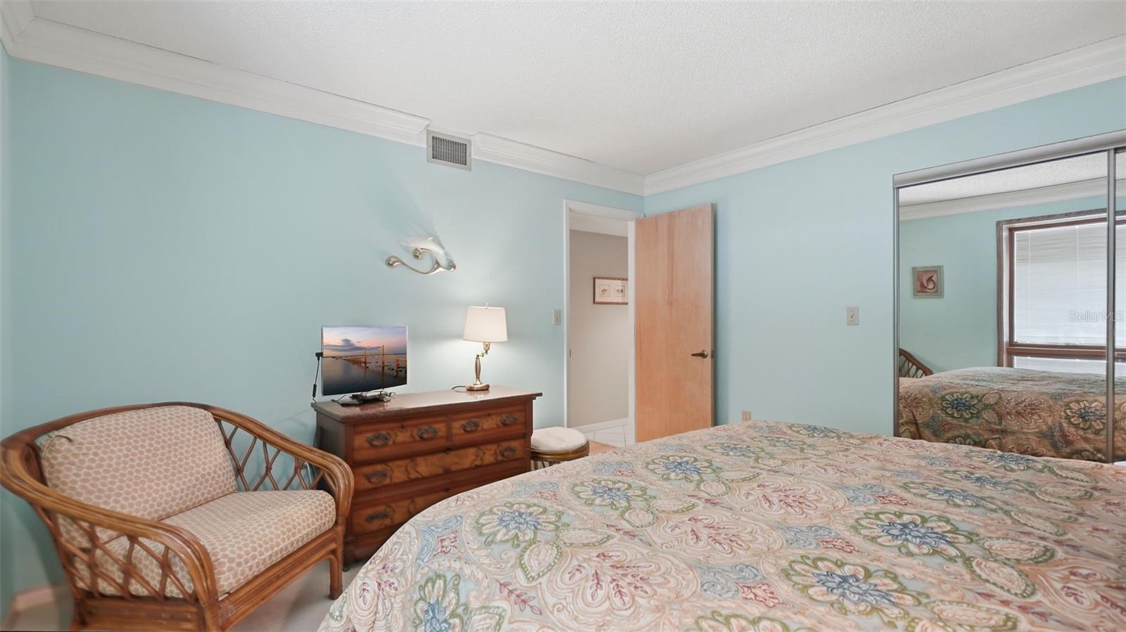 910 PINELLAS BAYWAY S #201