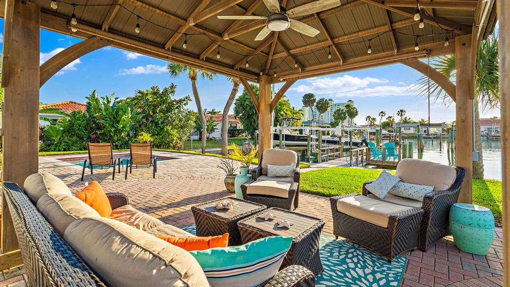 6410 3RD PALM POINT