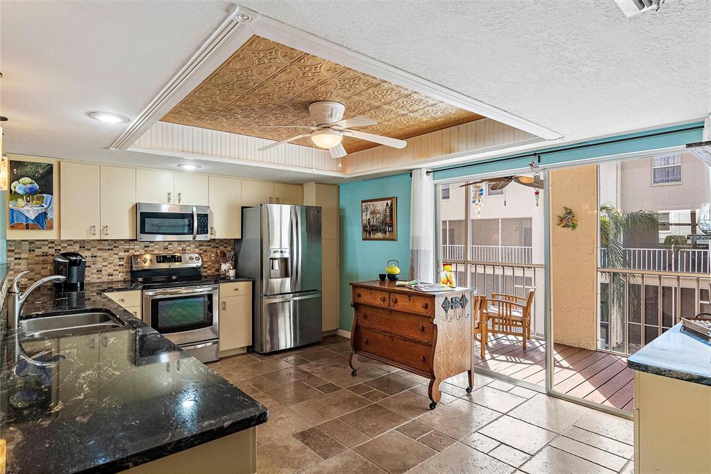 1109 PINELLAS BAYWAY S Unit: 303