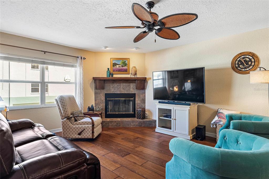 1109 PINELLAS BAYWAY S Unit: 303