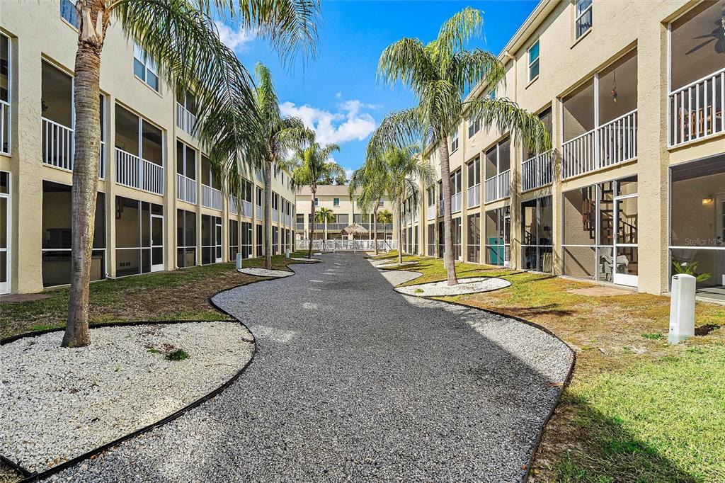 1109 PINELLAS BAYWAY S Unit: 303