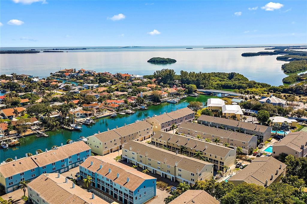 1109 PINELLAS BAYWAY S Unit: 303