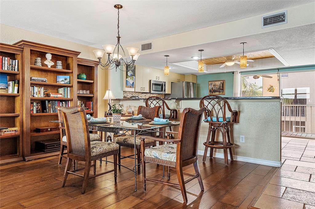 1109 PINELLAS BAYWAY S Unit: 303