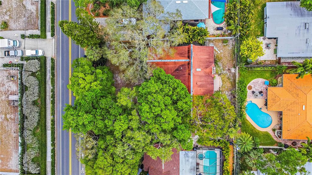 1942 PINELLAS POINT DRIVE S