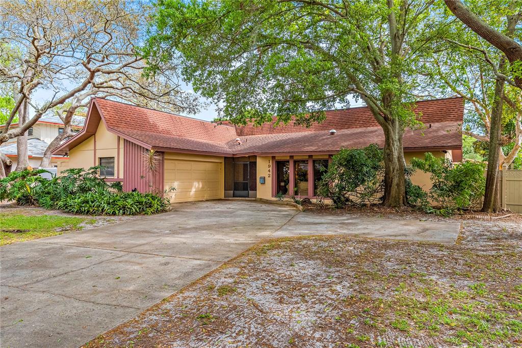 1942 PINELLAS POINT DRIVE S